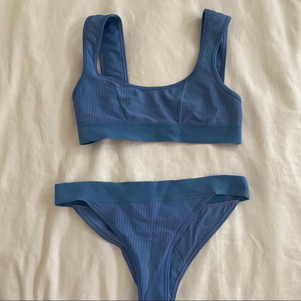 Frankies bikini set